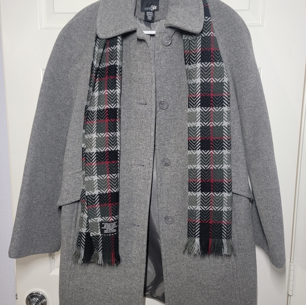 Gianfranco Ferre Gray Coat with Plaid Scarf